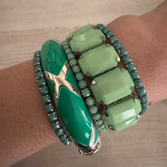 Stack of 5 bracelets - Picture 2 of 5